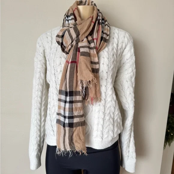 PINK ROSE white sweater size L - Picture 1 of 8